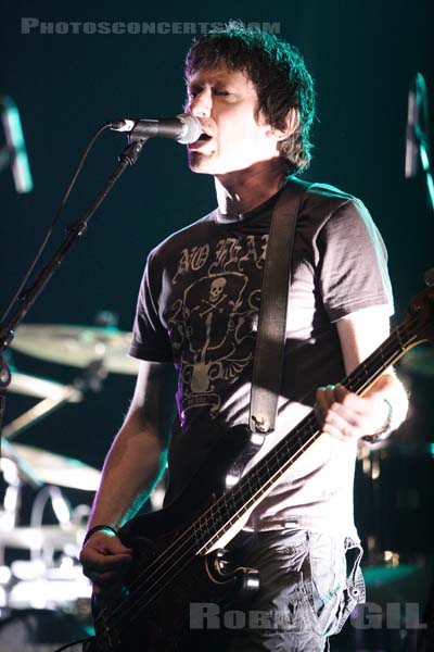 NEW MODEL ARMY - 2006-10-14 - MONTIVILLIERS - Salle de Sports Christian Gand - 